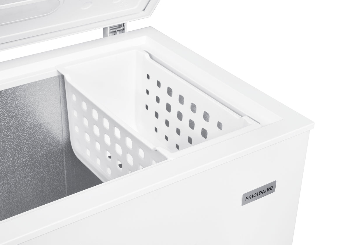 Congelador Horizontal Frigidaire FFCC05A3HVW | 5 Pies Cúbicos