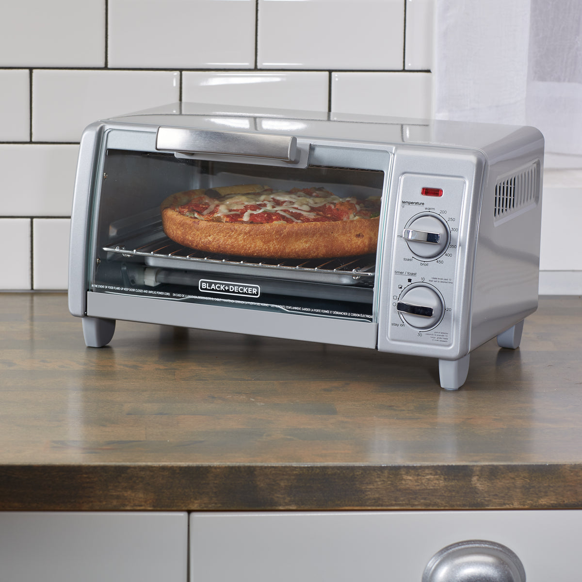 Tostahorno Black & Decker TO1705SG | 4 Rebanadas | 1150W | Color Gris