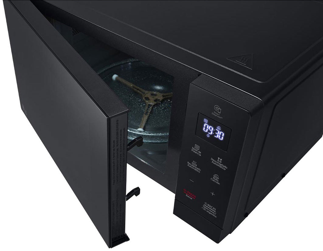 Microondas LG NeoChef MS3032JAS | 1.1 Pies Cúbicos