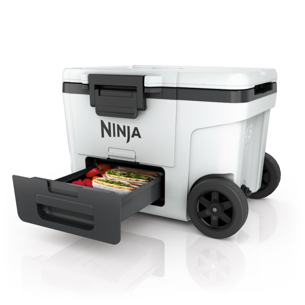 Cooler Ninja FrostVault 45QT FB245WH | Con Ruedas | Cold Dry Zone