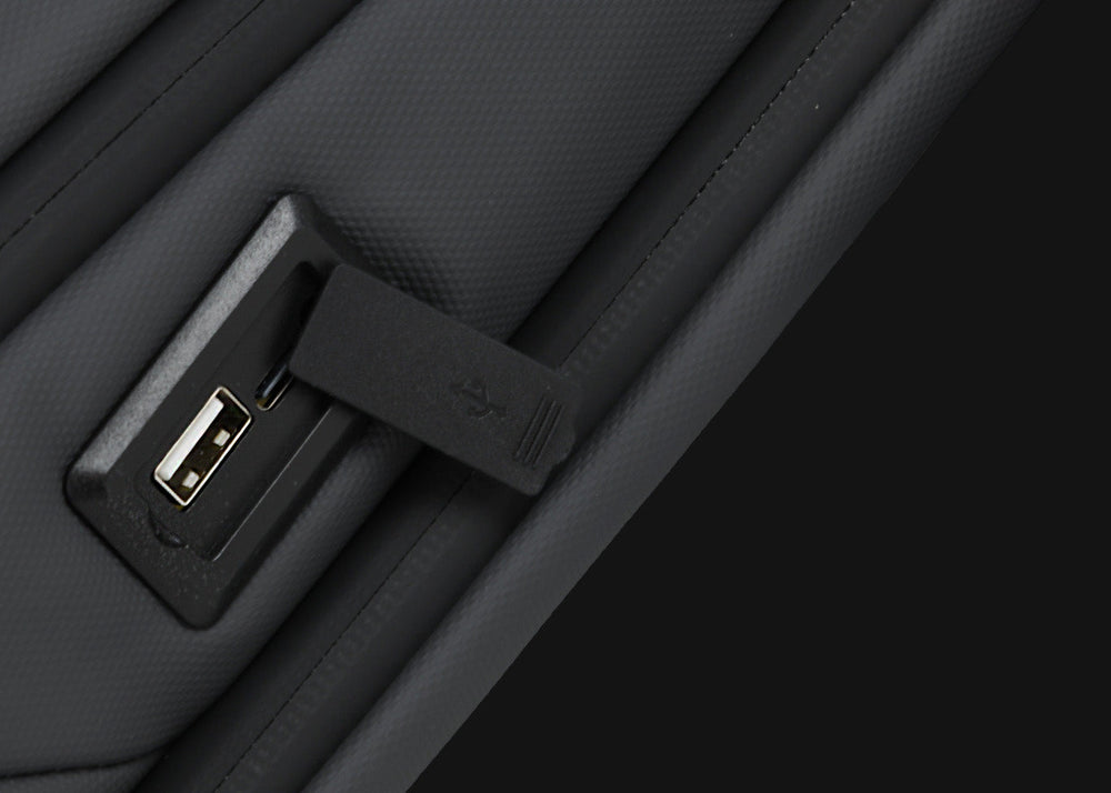 Klip Xtreme Evergo | Mochila para Laptops hasta 15.6" | Puerto de Carga USB